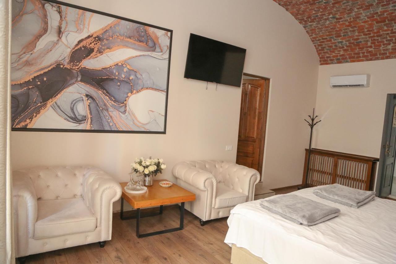 Imperial Rooms - Ultracentral - Jacuzzi Cu Hidromasaj Oradea Exterior foto